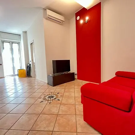 Kibilu - Piazzale Archinto 1 - Stazione Garibaldi - Zona Isola Milánó