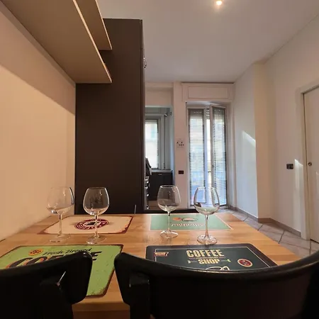 Апартаменты Kibilu - Piazzale Archinto 1 - Stazione Garibaldi - Zona Isola
